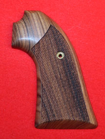 Ruger Bisley Revolver Grip - Hogue, Classic Panel, Checkered Fancy Wood