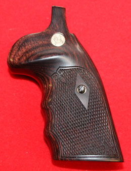 Smith & Wesson K & L Square Butt Revolver Grip - Altamont, Finger Groove, Checkered Rosewood w/ Meda