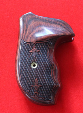 Taurus Small Frame / T-85 Revolver Grip - Altamont, Oversize Finger Groove, Checkered Rosewood