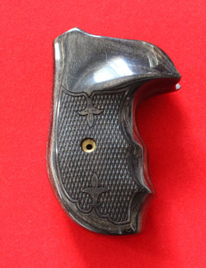 Taurus Small Frame / T-85 Revolver Grip - Altamont, Oversize Finger Groove, Checkered Silver Black